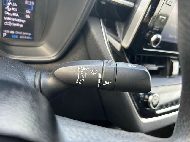 Photo of 2021 Classic Silver Metallic Toyota Corolla