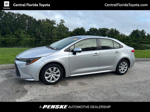 Photo of 2021 Classic Silver Metallic Toyota Corolla
