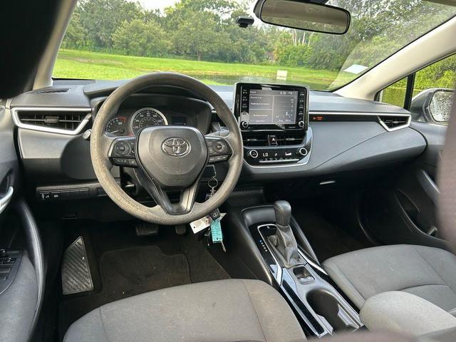 Photo of 2021 Classic Silver Metallic Toyota Corolla