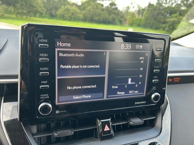 Photo of 2021 Classic Silver Metallic Toyota Corolla
