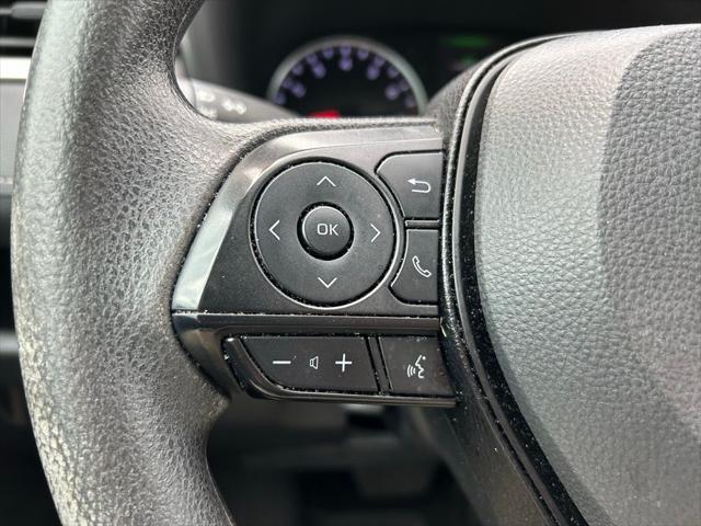 Photo of 2022 White Toyota RAV4