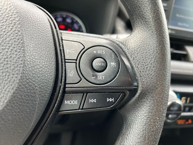 Photo of 2022 White Toyota RAV4