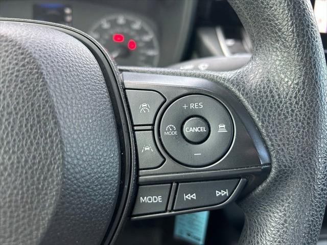 Photo of 2023 Classic Silver Metallic Toyota Corolla