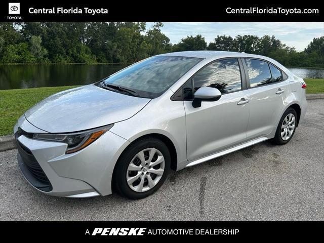 Photo of 2023 Classic Silver Metallic Toyota Corolla
