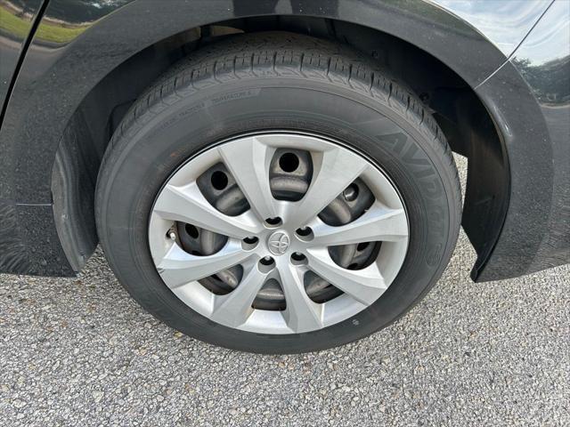 Photo of 2022 Black Sand Pearl Toyota Corolla