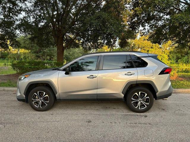 Photo of 2020 Silver Sky Metallic Toyota RAV4