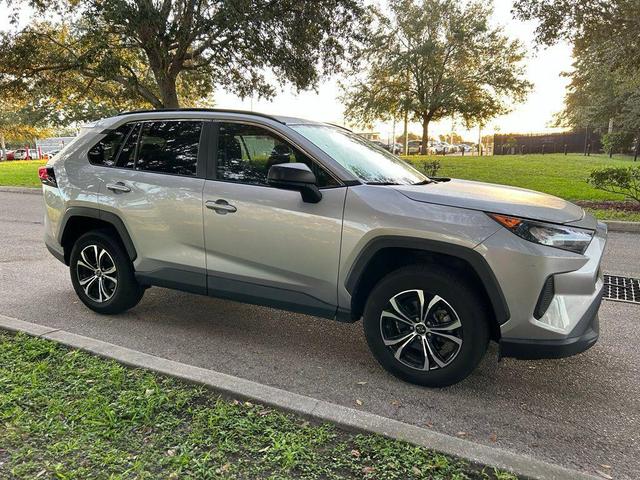 Photo of 2020 Silver Sky Metallic Toyota RAV4