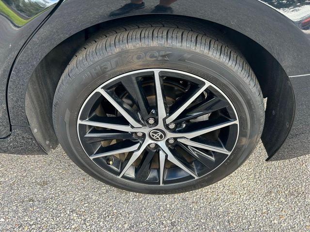 Photo of 2024 Midnight Black Metallic Toyota Camry