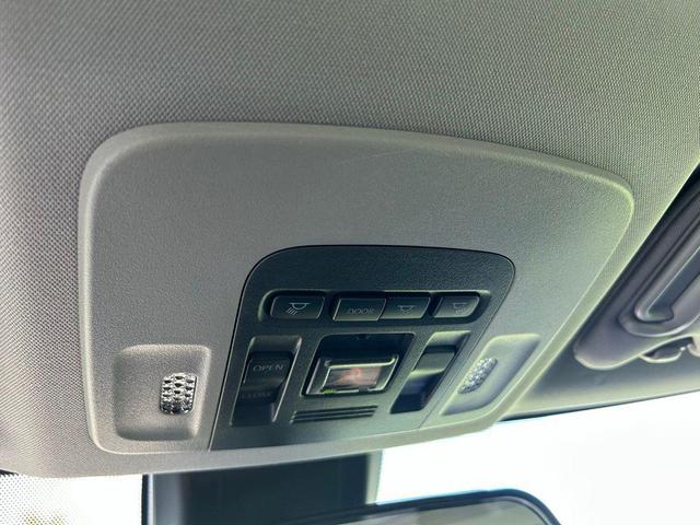 Photo of 2024 Midnight Black Metallic Toyota Camry
