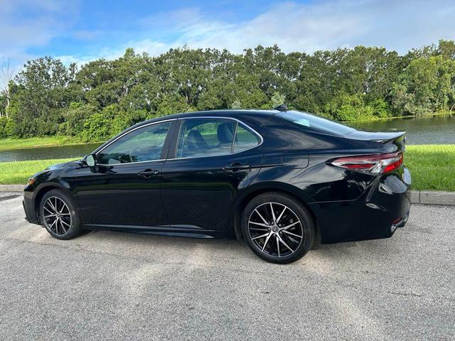 Photo of 2024 Midnight Black Metallic Toyota Camry