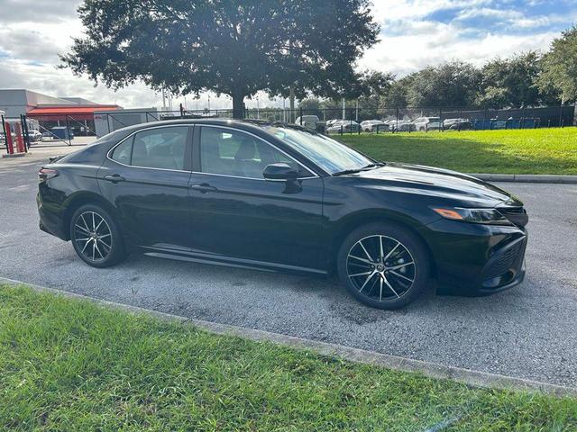 Photo of 2024 Midnight Black Metallic Toyota Camry