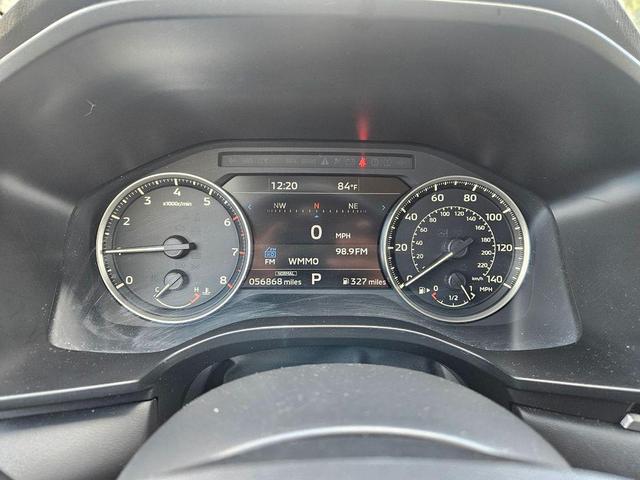 Photo of 2023 Mercury Gray Metallic Mitsubishi Outlander