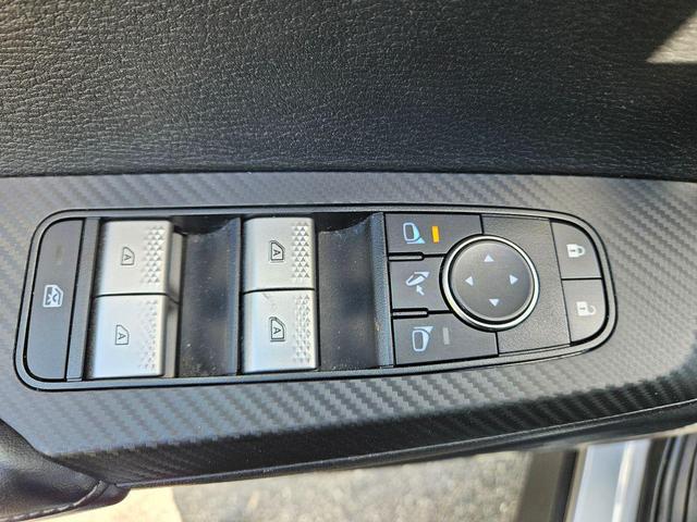 Photo of 2023 Mercury Gray Metallic Mitsubishi Outlander