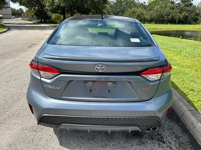 Photo of 2021 Celistite w/Black Sand Pearl Roof Toyota Corolla