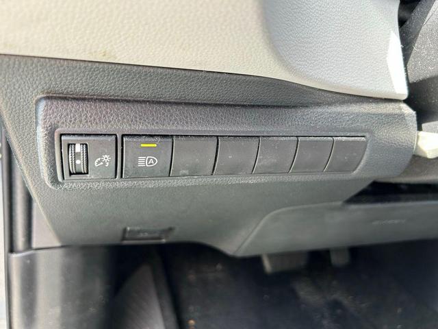 Photo of 2021 Celistite w/Black Sand Pearl Roof Toyota Corolla