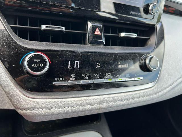 Photo of 2021 Celistite w/Black Sand Pearl Roof Toyota Corolla