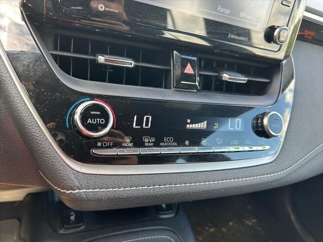 Photo of 2022 Midnight Black Metallic Toyota Corolla