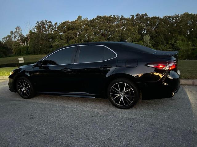 Photo of 2021 Midnight Black Metallic Toyota Camry