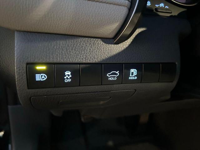 Photo of 2021 Midnight Black Metallic Toyota Camry