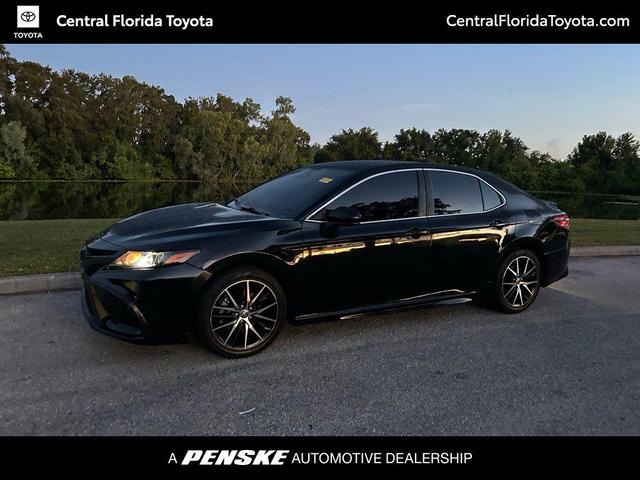 Photo of 2021 Midnight Black Metallic Toyota Camry