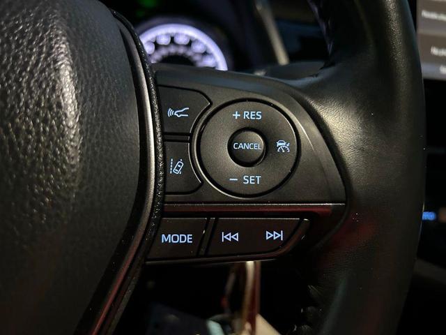 Photo of 2021 Midnight Black Metallic Toyota Camry
