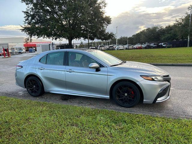Photo of 2022 Celestial Silver Metallic Toyota Camry