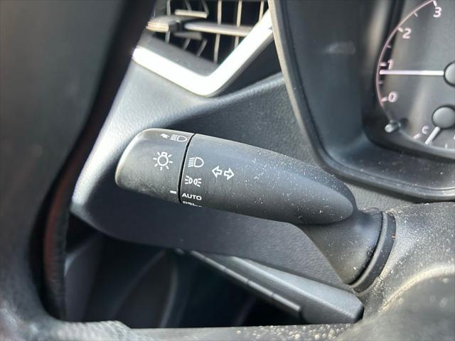 Photo of 2023 Classic Silver Metallic Toyota Corolla