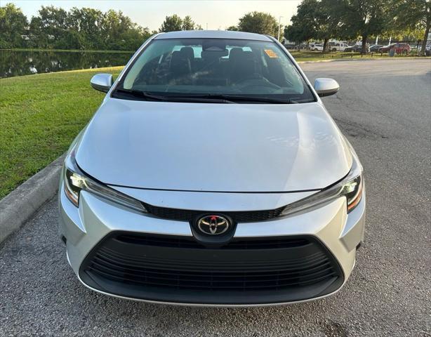 Photo of 2023 Classic Silver Metallic Toyota Corolla