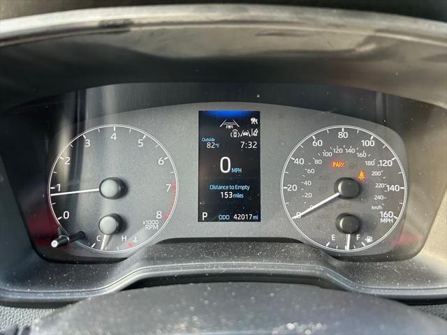 Photo of 2023 Classic Silver Metallic Toyota Corolla