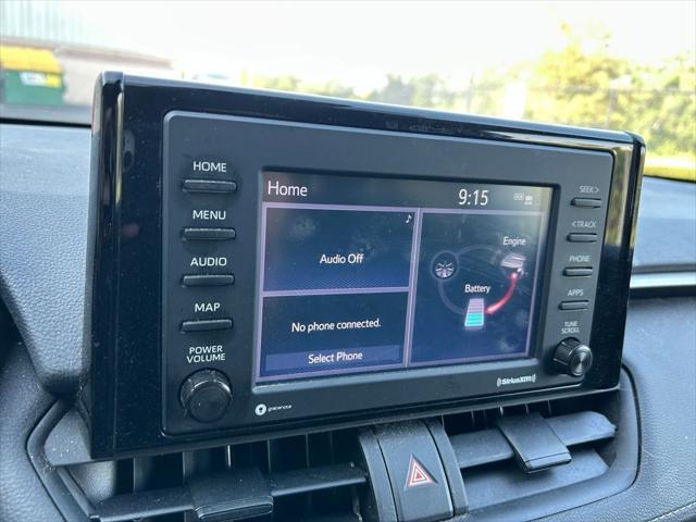 Photo of 2022 Silver Sky Metallic Toyota RAV4 Hybrid