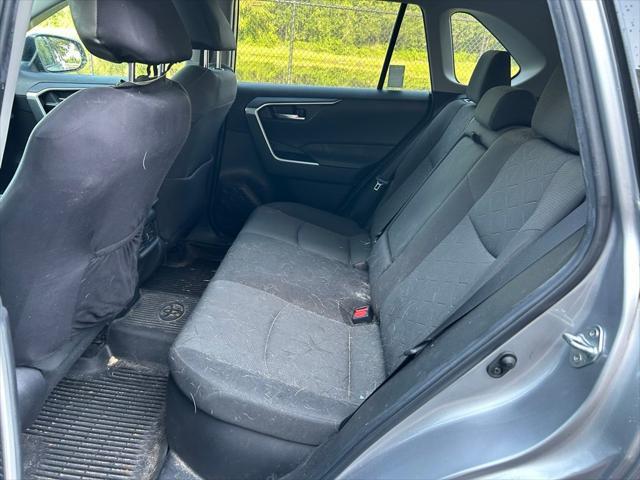 Photo of 2022 Silver Sky Metallic Toyota RAV4 Hybrid