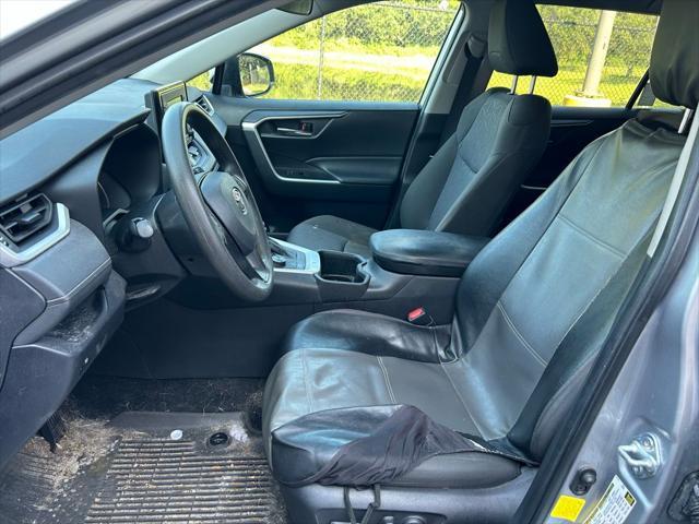 Photo of 2022 Silver Sky Metallic Toyota RAV4 Hybrid