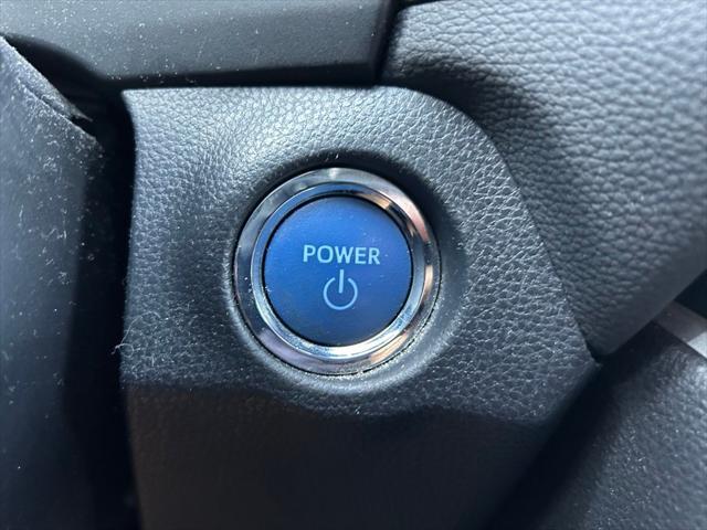 Photo of 2022 Silver Sky Metallic Toyota RAV4 Hybrid