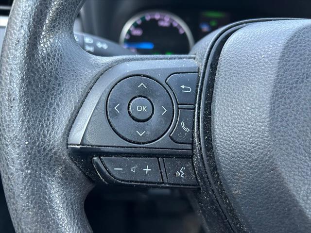 Photo of 2022 Silver Sky Metallic Toyota RAV4 Hybrid