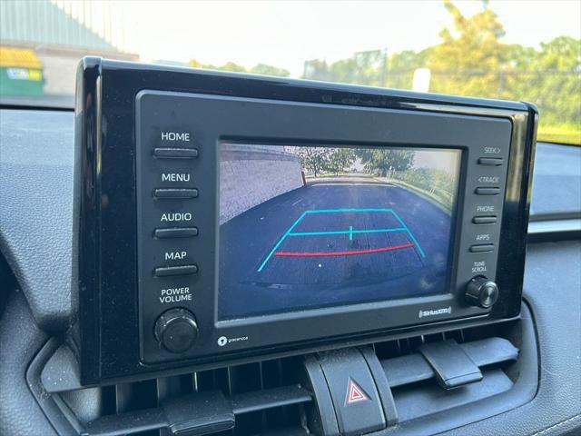 Photo of 2022 Silver Sky Metallic Toyota RAV4 Hybrid