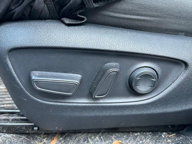 Photo of 2022 Silver Sky Metallic Toyota RAV4 Hybrid