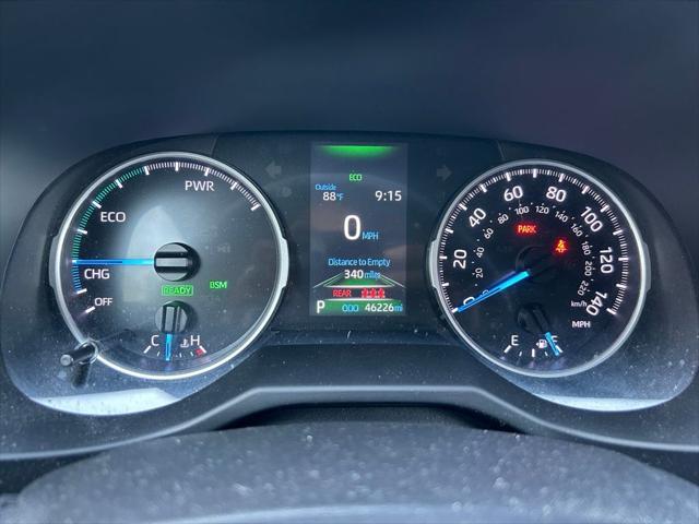 Photo of 2022 Silver Sky Metallic Toyota RAV4 Hybrid