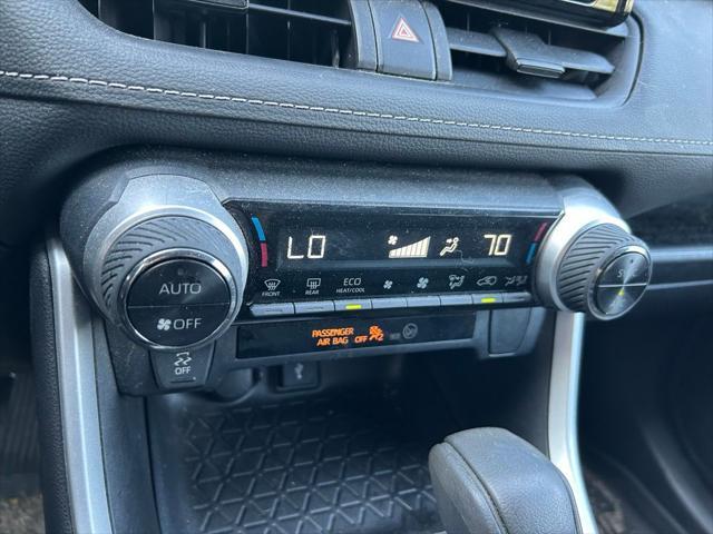 Photo of 2022 Silver Sky Metallic Toyota RAV4 Hybrid