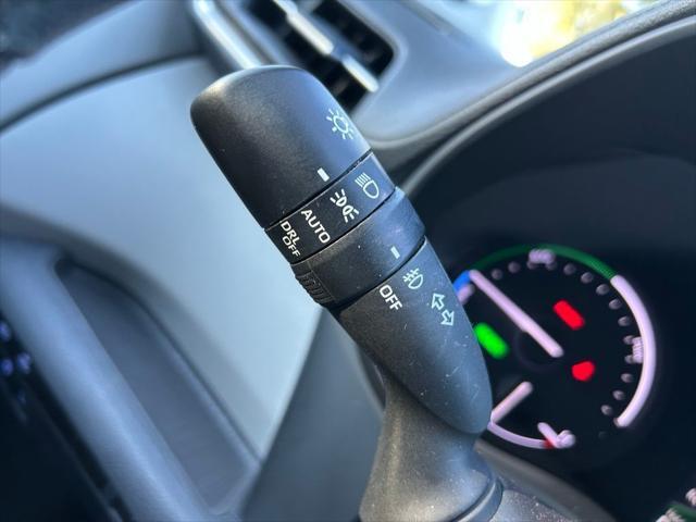 Photo of 2022 Predawn Gray Mica Toyota Sienna