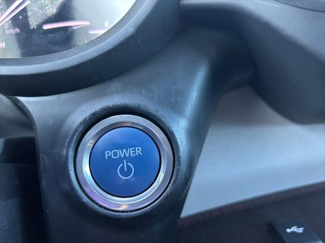 Photo of 2022 Predawn Gray Mica Toyota Sienna
