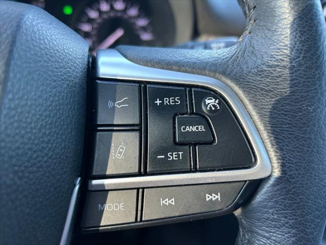 Photo of 2022 Predawn Gray Mica Toyota Sienna