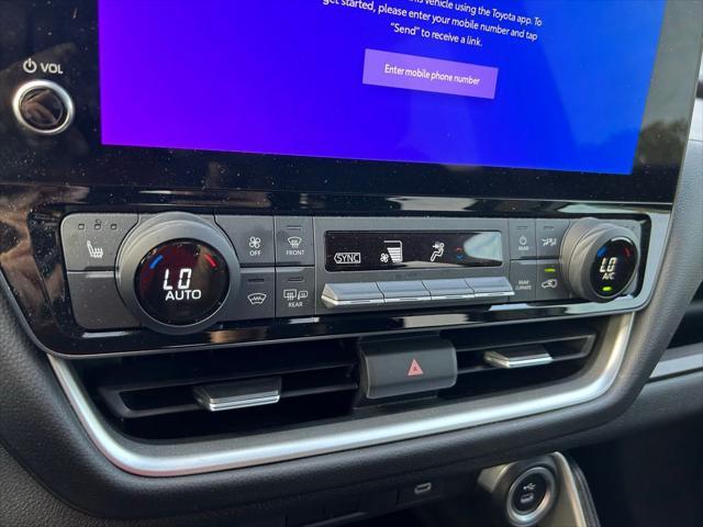 Photo of 2024 Pearl Toyota Grand Highlander