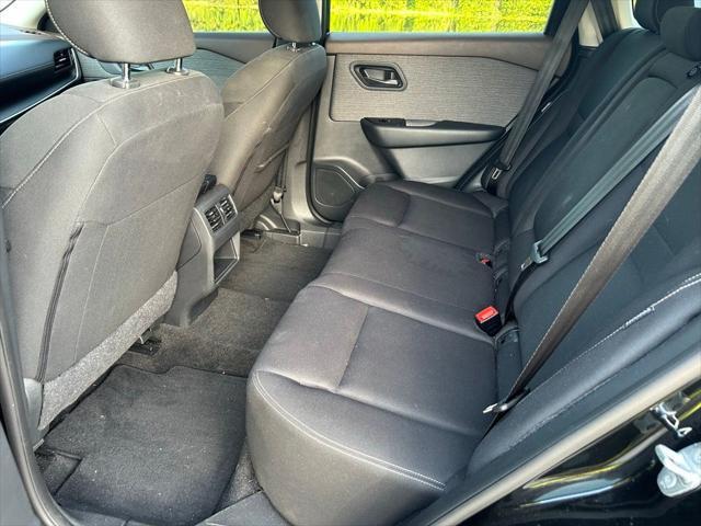 Photo of 2023 Super Black Nissan Rogue