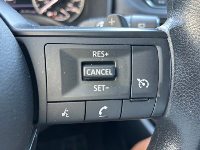 Photo of 2023 Super Black Nissan Rogue