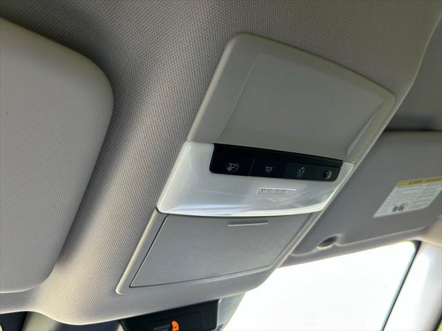 Photo of 2023 Super Black Nissan Rogue