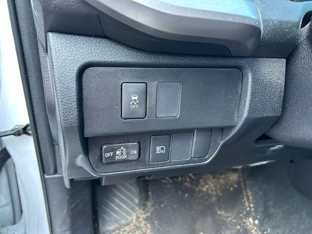 Photo of 2023 Ice Cap Toyota Tacoma