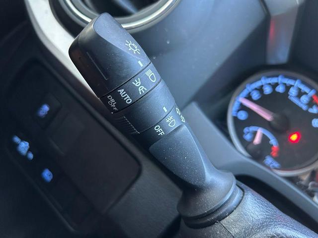 Photo of 2023 Ice Cap Toyota Tacoma