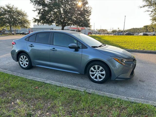 Photo of 2022 Celestite Toyota Corolla