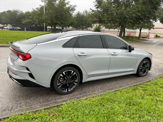Photo of 2023 Wolf Gray Kia K5