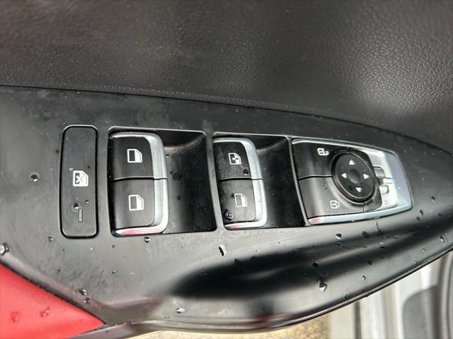 Photo of 2023 Wolf Gray Kia K5